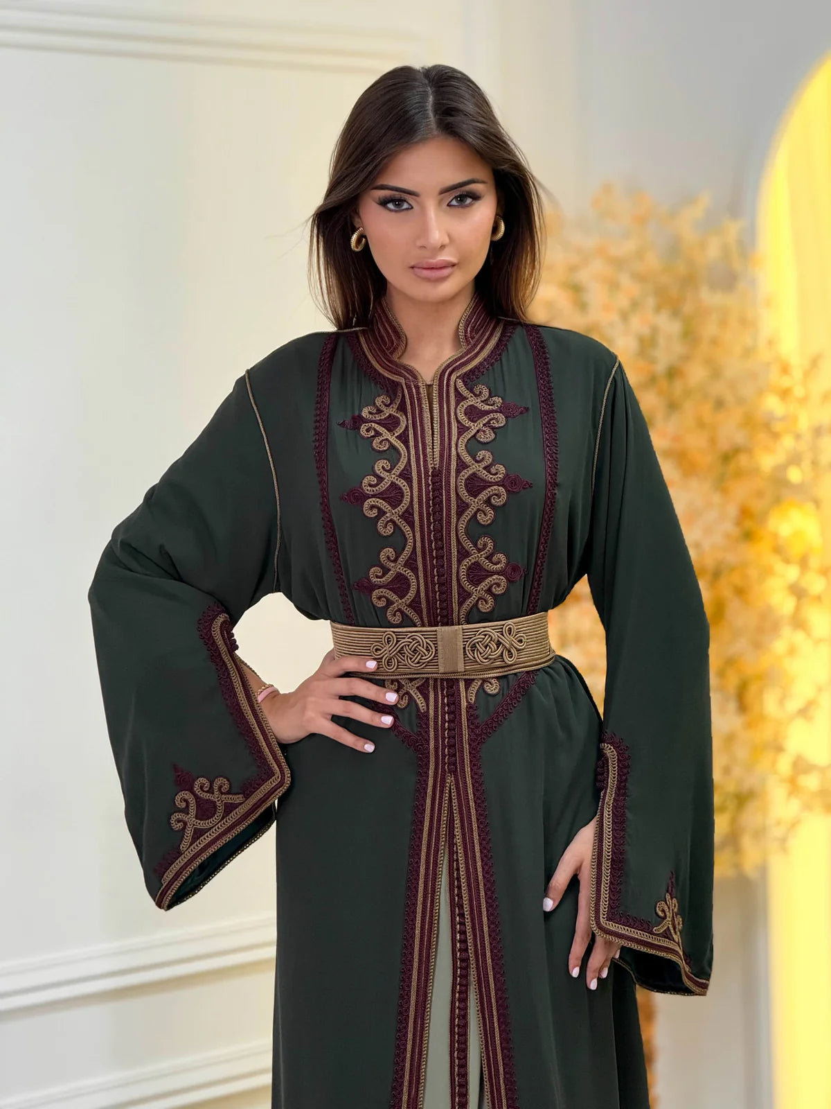 Takchita Dounia — Tenue Cérémoniale Marocaine Deux Pièces