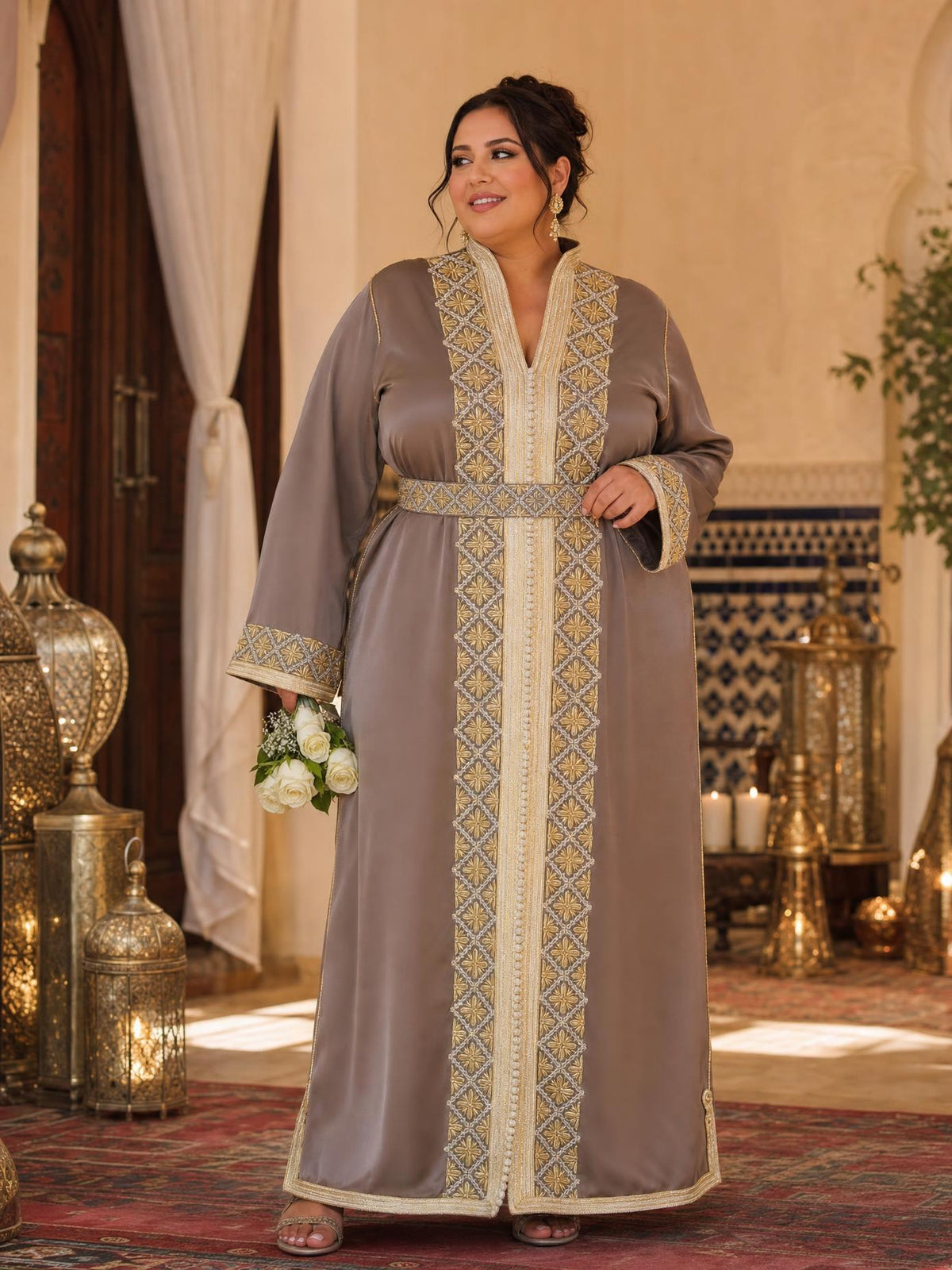 Caftan Boutaina — Robe Caftan Marocaine Faite à la Main \u2014 plus-size model