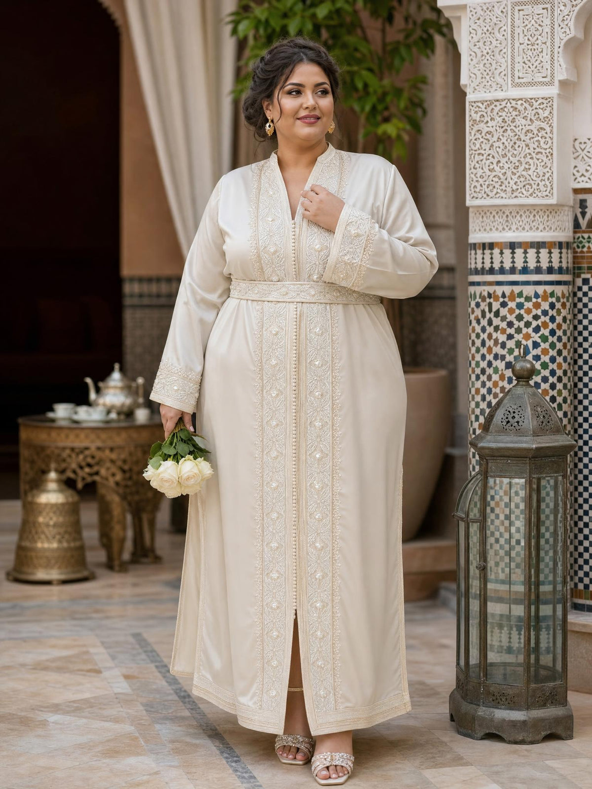 Caftan Hala — Robe Caftan Marocaine Faite à la Main \u2014 plus-size model